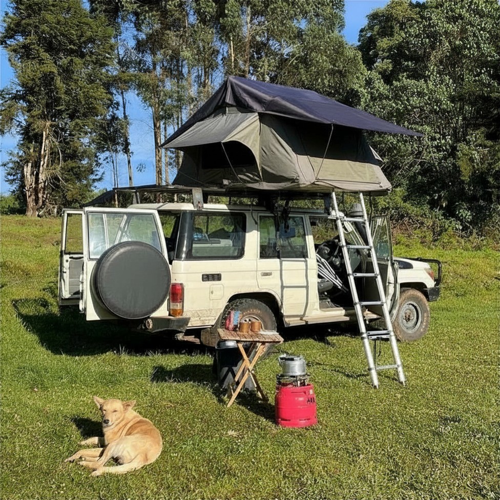 4x4 car hire Uganda with camping gear