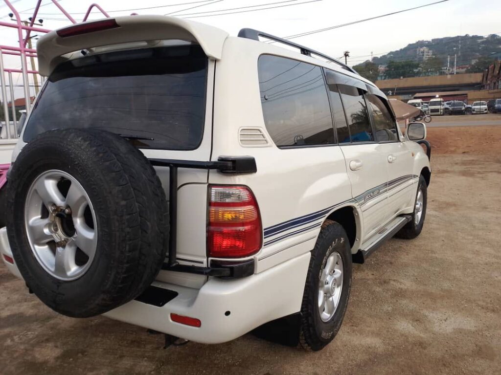 Land Cruiser V8