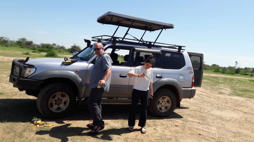 tips for self drive in Uganda